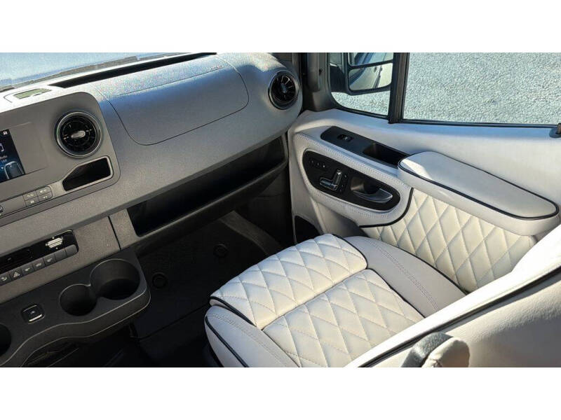 2020 Mercedes-Benz Sprinter 2500