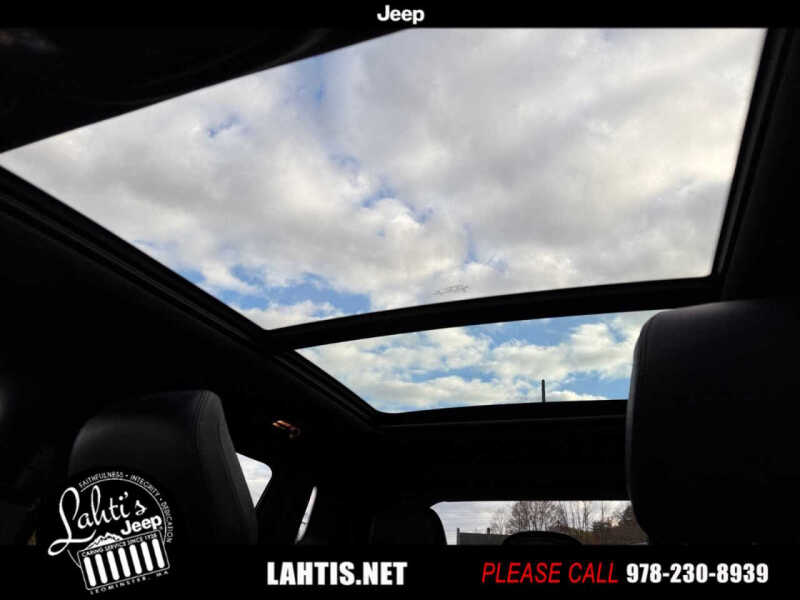 2022 Jeep Compass (Red) Edition