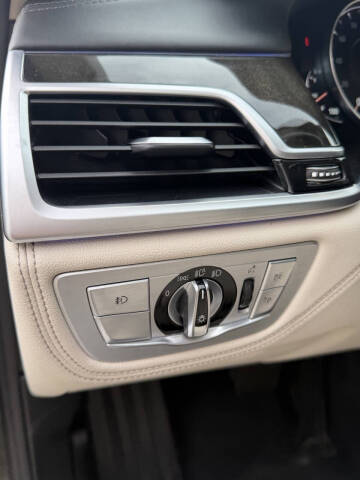 2018 BMW 7 Series 750i