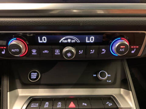 2022 Audi Q3 quattro S line Premium 45 TFSI