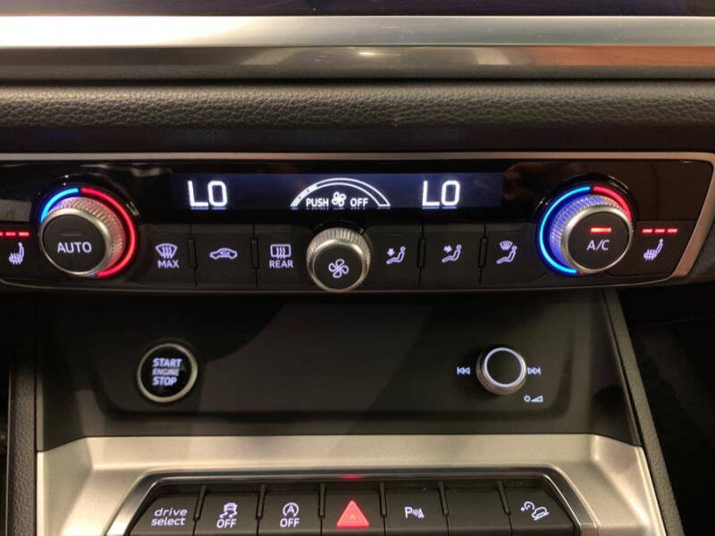 2022 Audi Q3 quattro S line Premium 45 TFSI