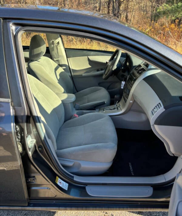 2012 Toyota Corolla LE