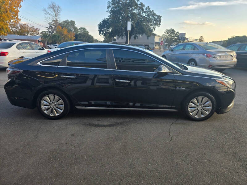 2017 Hyundai Sonata Hybrid SE