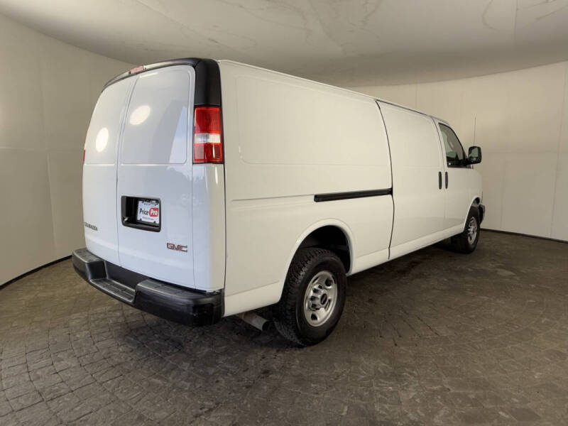 2023 GMC Savana 2500