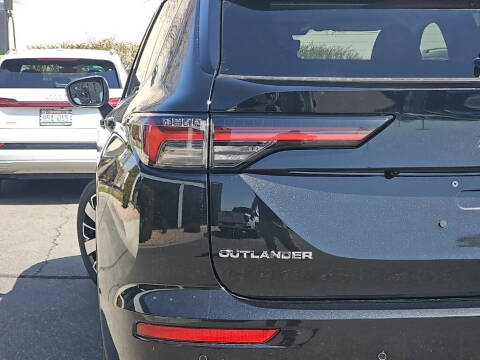 2025 Mitsubishi Outlander SEL Platinum Edition
