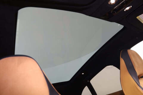 2023 Aston Martin DBX 707