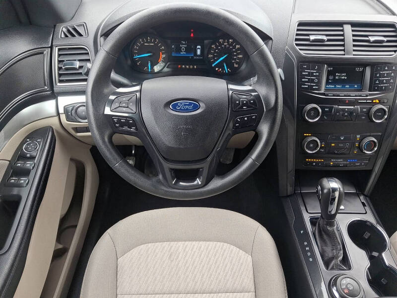 2018 Ford Explorer