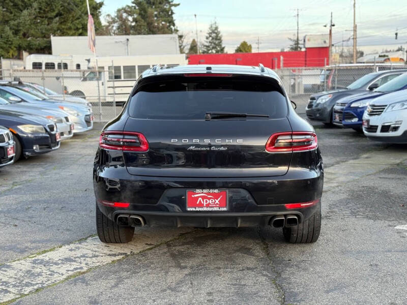 2015 Porsche Macan Turbo