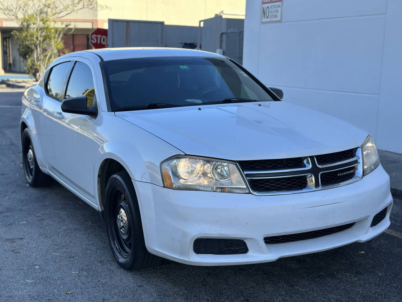 White 2014 Dodge Avenger SE SE 4dr Sedan 2