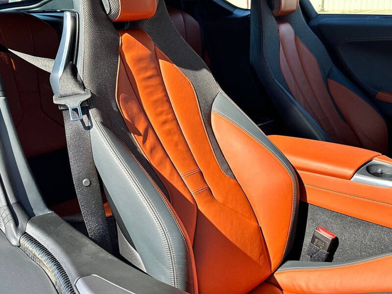 2019 BMW i8