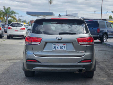 2017 Kia Sorento EX