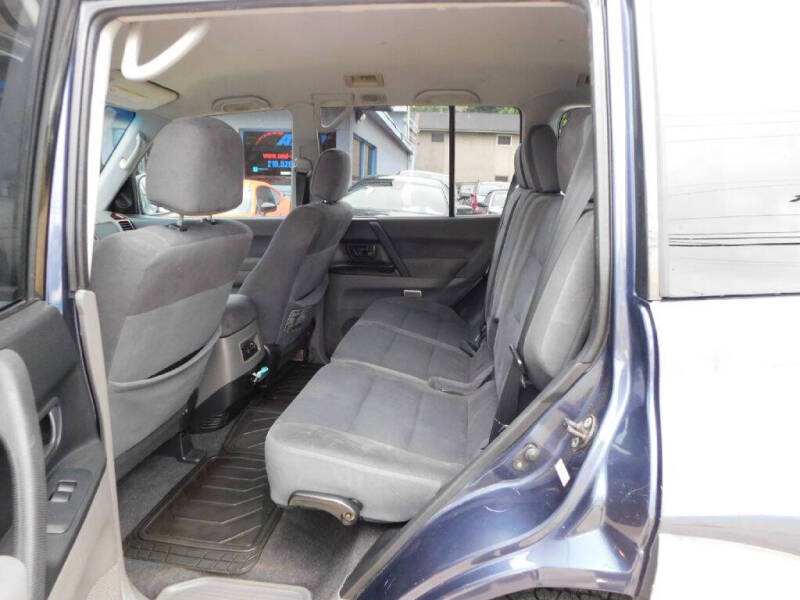 2006 Mitsubishi Montero Limited