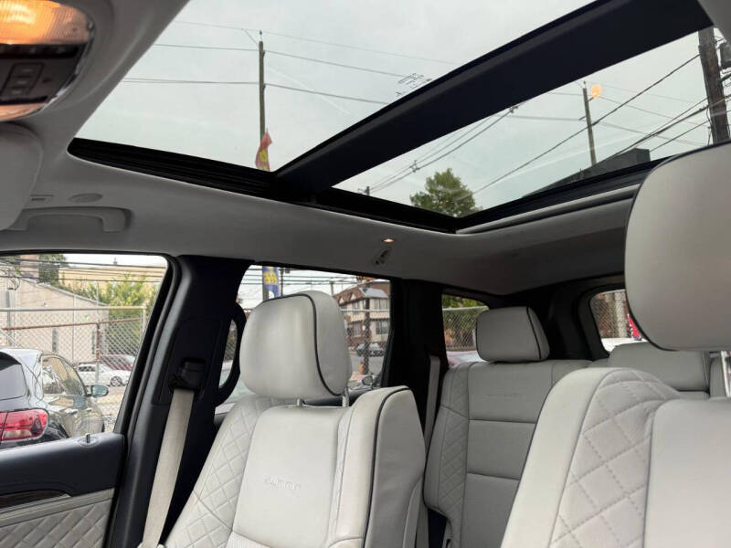 2017 Jeep Grand Cherokee Summit