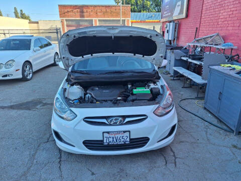 2013 Hyundai Accent GS