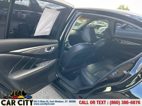 2015 Infiniti Q50 Premium