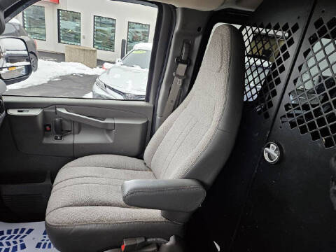 2016 Chevrolet Express 2500