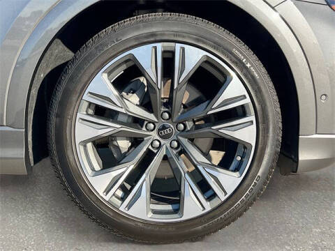 2025 Audi Q8 quattro Prestige 55 TFSI