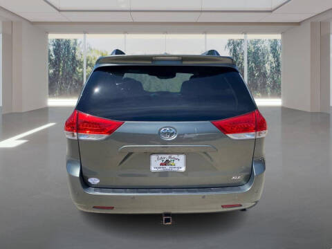 2012 Toyota Sienna
