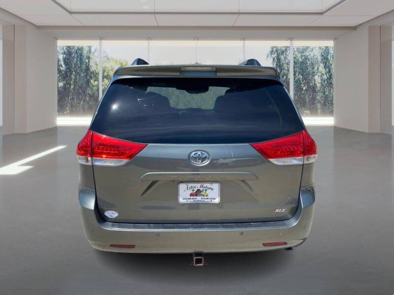 2012 Toyota Sienna