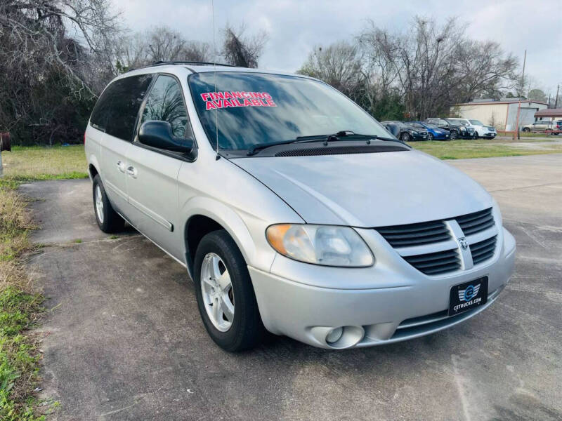 2006 Dodge Grand Caravan for sale at CE Auto Sales in Baytown TX