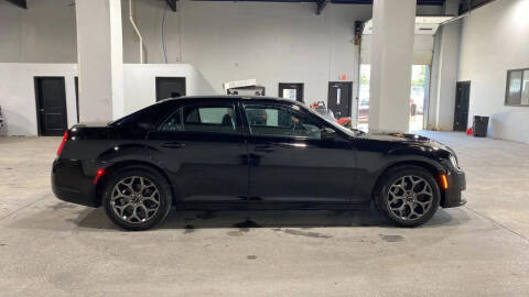 2018 Chrysler 300 S