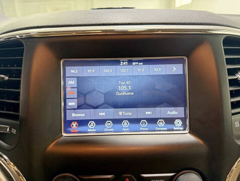 2019 Jeep Grand Cherokee Laredo E