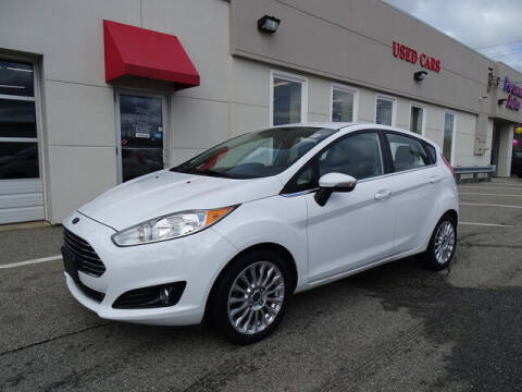 2015 Ford Fiesta for sale at KING RICHARDS AUTO CENTER in East Providence RI