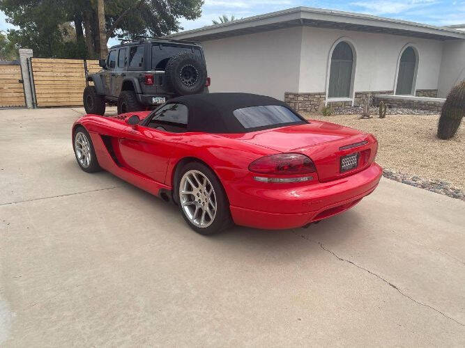 2003 Dodge Viper SRT-10
