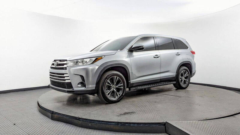 2019 Toyota Highlander LE