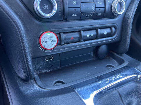 2017 Ford Mustang V6