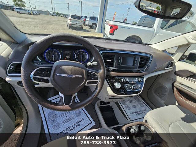 2017 Chrysler Pacifica Touring Plus