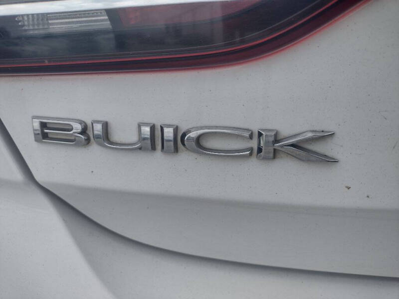 2018 Buick Regal Sportback Essence