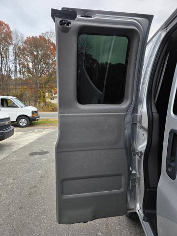 2017 Chevrolet Express LT 2500