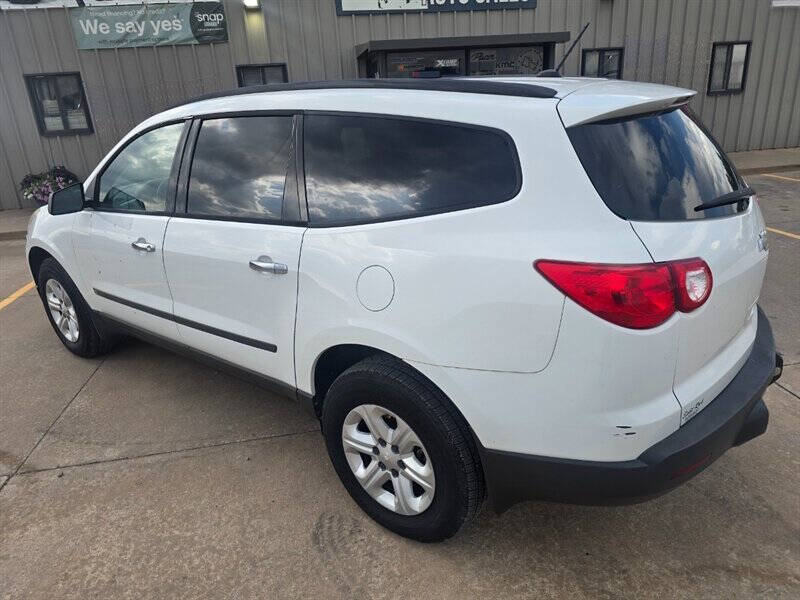 2010 Chevrolet Traverse LS