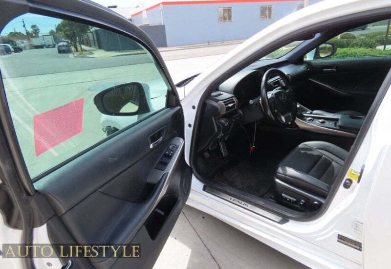 2016 Lexus IS 200t