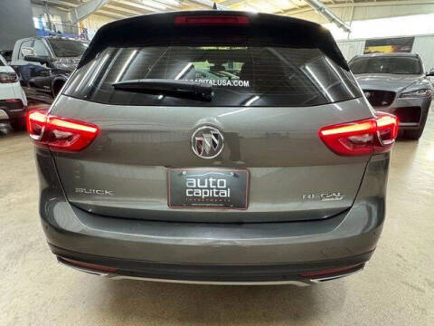 2018 Buick Regal TourX Essence
