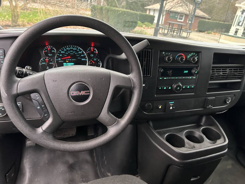 2019 GMC Savana 2500