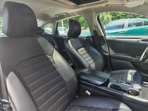 2017 Ford Fusion Hybrid SE