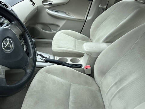 2012 Toyota Corolla LE