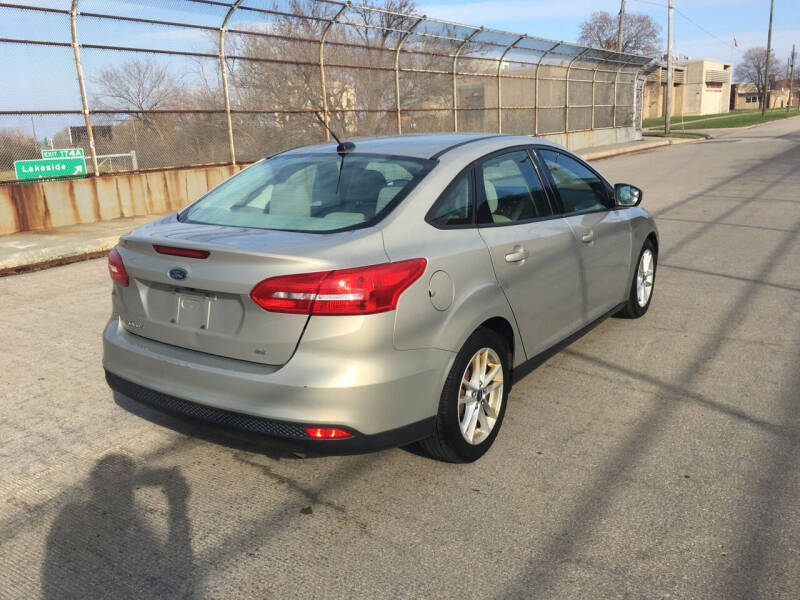 2015 Ford Focus SE photo 20