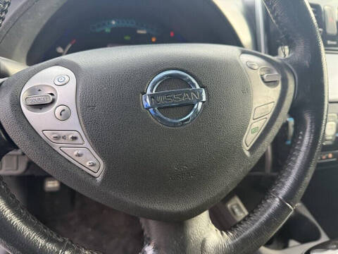 2013 Nissan LEAF SV