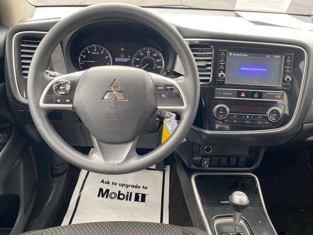 2019 Mitsubishi Outlander ES