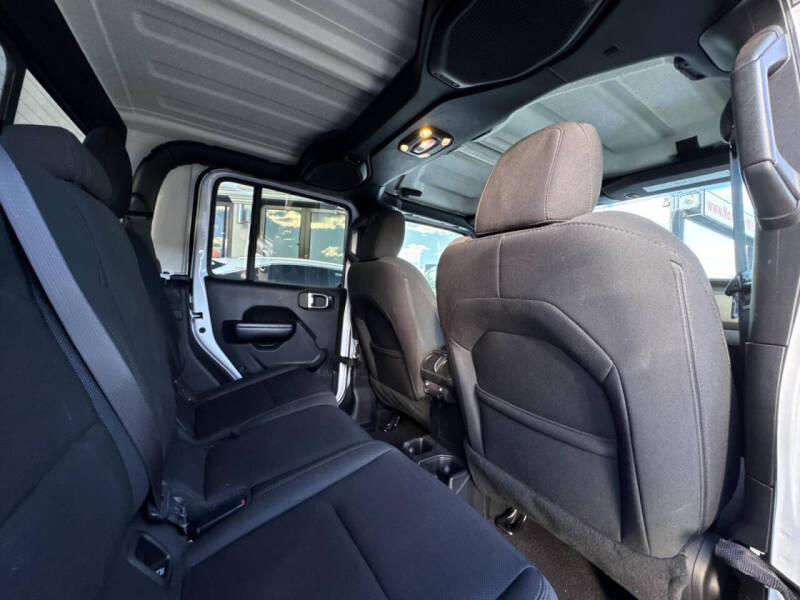 2020 Jeep Gladiator Sport S