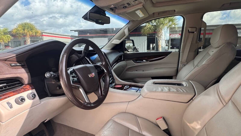 2015 Cadillac Escalade Luxury