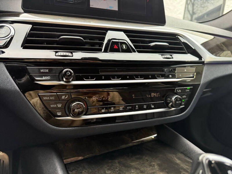 2017 BMW 5 Series 530i