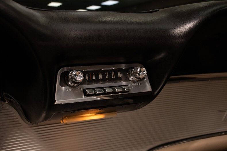 1962 Ford Thunderbird