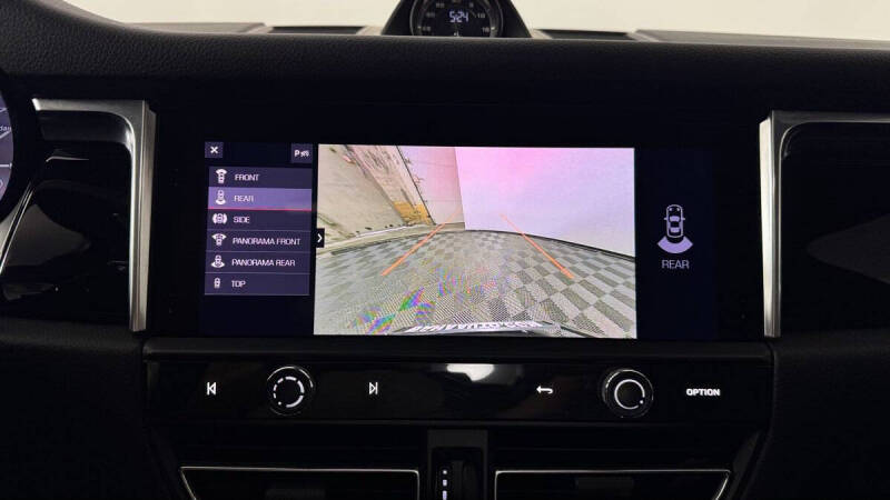 2023 Porsche Macan