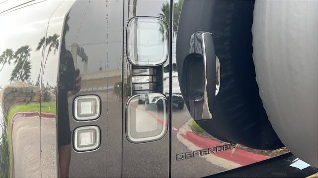 2026 Land Rover Defender 110 P500 X-Dynamic SE