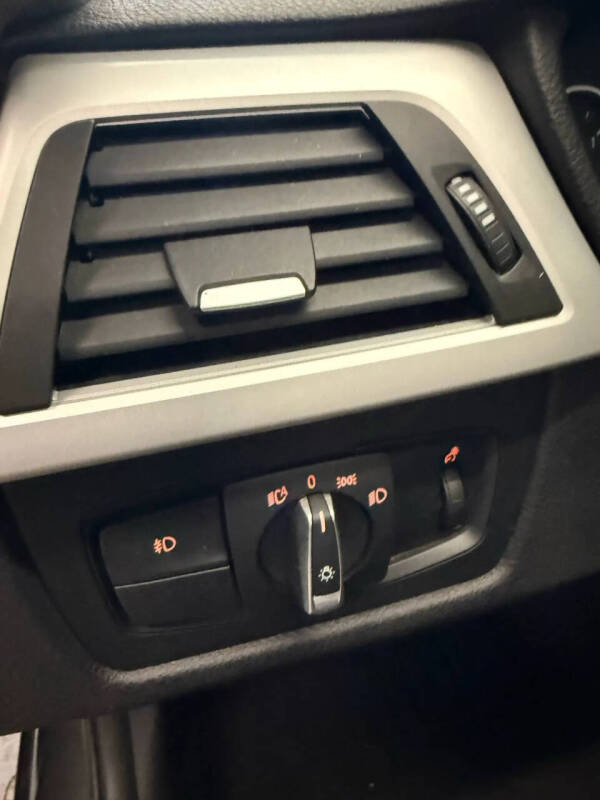 2013 BMW 3 Series 328i xDrive