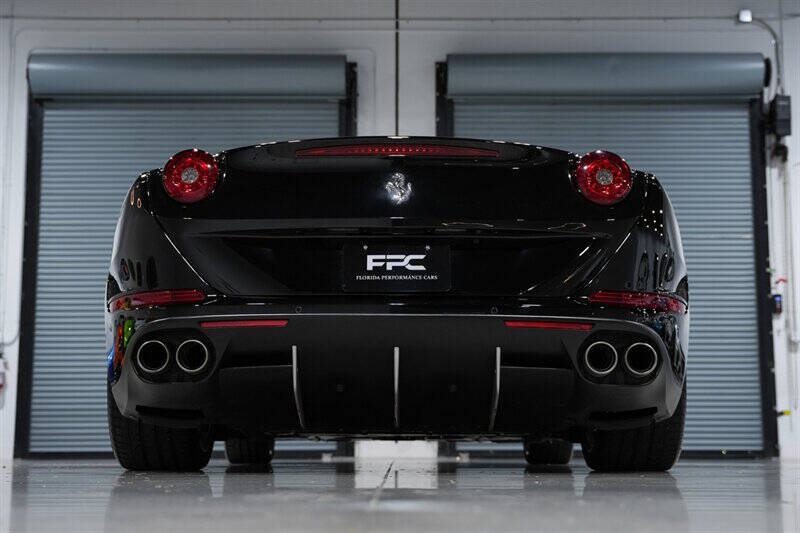 2015 Ferrari California T